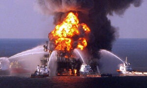 Deepwater-Horizon-oil-spill-business-ethics-perspective